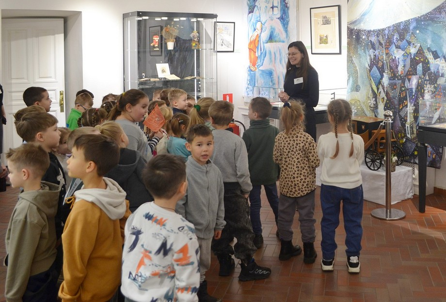 ВЫСТАВКА «В ГОСТЯХ У ВОЛШЕБНОЙ СКАЗКИ»